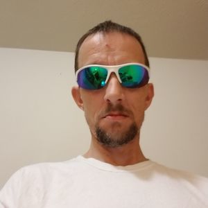 Meet your Posher, Troy